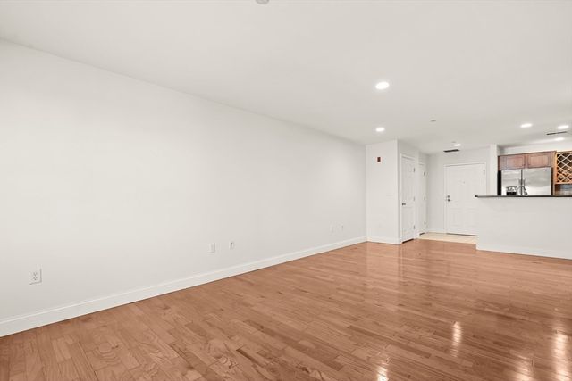 120 Wyllis Ave 103, Everett, MA 02149