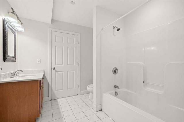 120 Wyllis Ave 103, Everett, MA 02149