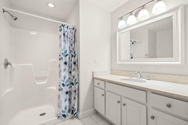 120 Wyllis Ave 103, Everett, MA 02149