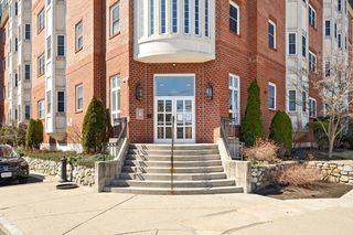 120 Wyllis Ave 103, Everett, MA 02149