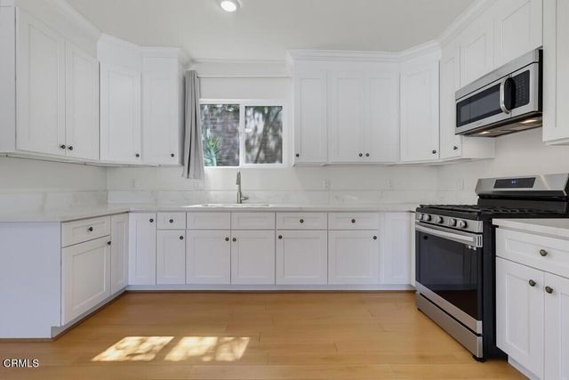 416 Sinclair Avenue A, Glendale, CA 91206