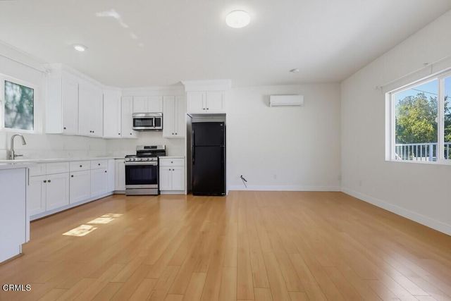 416 Sinclair Avenue A, Glendale, CA 91206