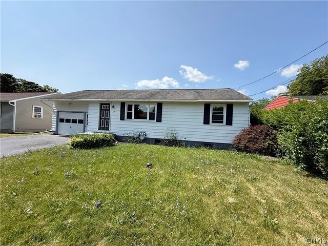 111 Deborah Drive, Salina, NY 13088