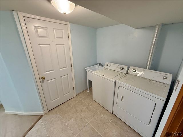 111 Deborah Drive, Salina, NY 13088