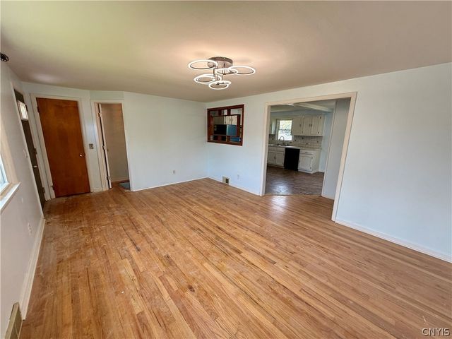 111 Deborah Drive, Salina, NY 13088