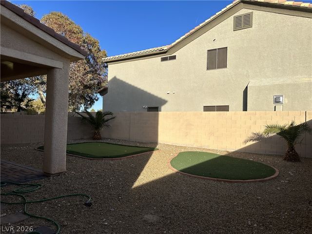 10 Tribute Peak Way, Las Vegas, NV 89148