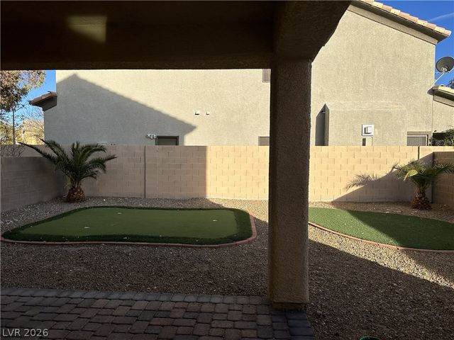 10 Tribute Peak Way, Las Vegas, NV 89148