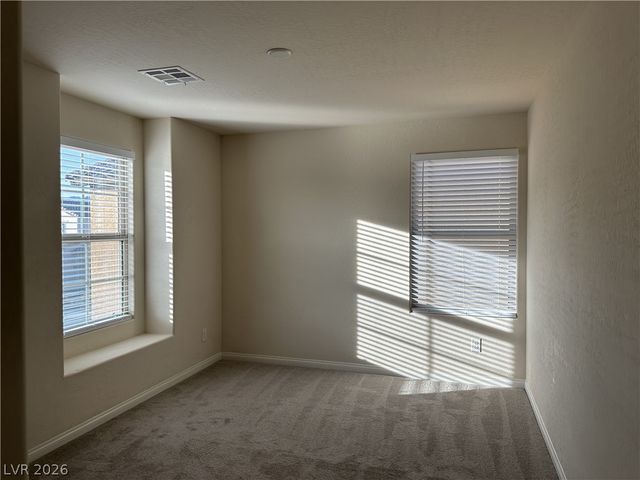 10 Tribute Peak Way, Las Vegas, NV 89148