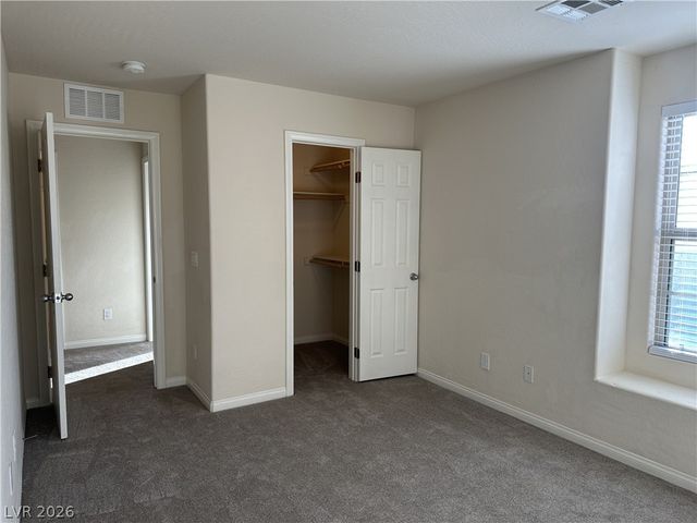 10 Tribute Peak Way, Las Vegas, NV 89148