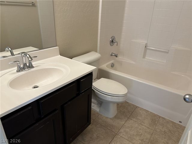 10 Tribute Peak Way, Las Vegas, NV 89148