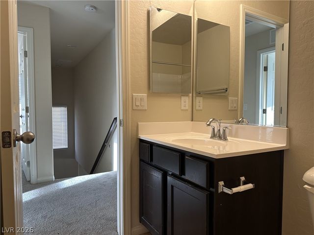 10 Tribute Peak Way, Las Vegas, NV 89148