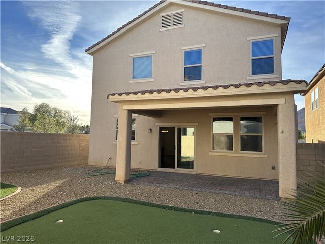 10 Tribute Peak Way, Las Vegas, NV 89148