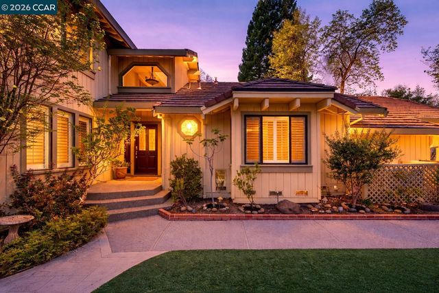 951 Redwood Dr, Danville, CA 94506