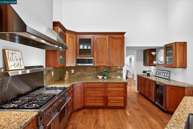 951 Redwood Dr, Danville, CA 94506