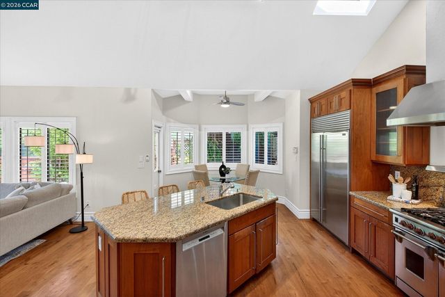 951 Redwood Dr, Danville, CA 94506