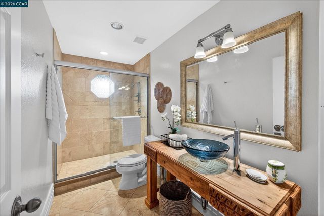 951 Redwood Dr, Danville, CA 94506