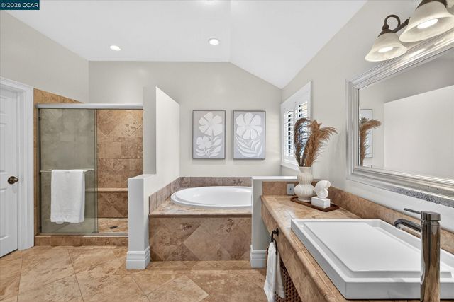 951 Redwood Dr, Danville, CA 94506