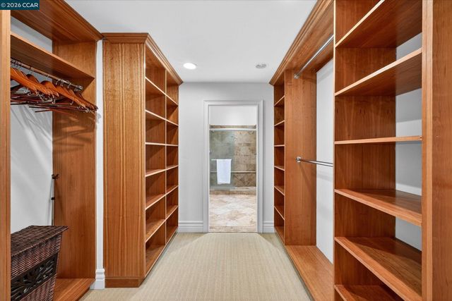 951 Redwood Dr, Danville, CA 94506