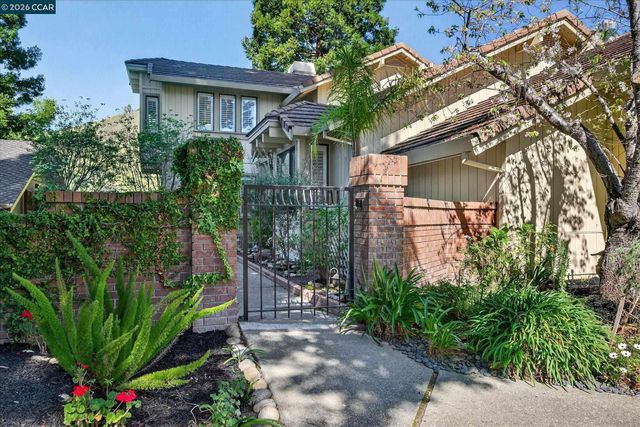 951 Redwood Dr, Danville, CA 94506