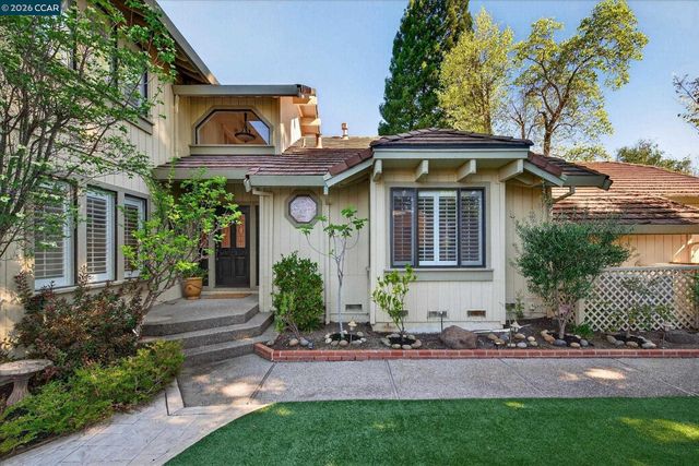 951 Redwood Dr, Danville, CA 94506