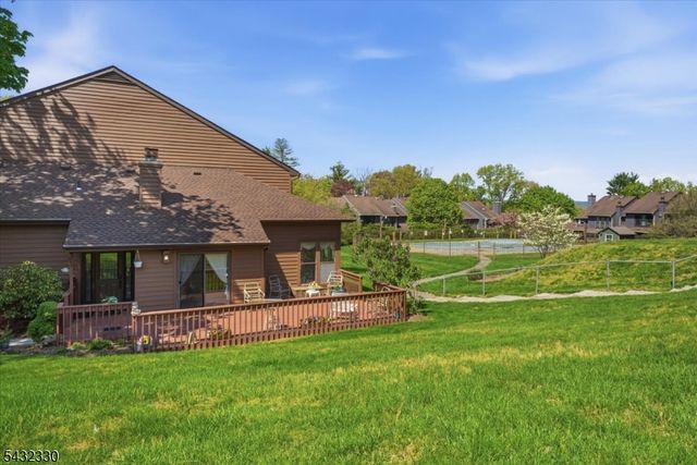 37 Giggleswick Way, Edison Twp., NJ 08820