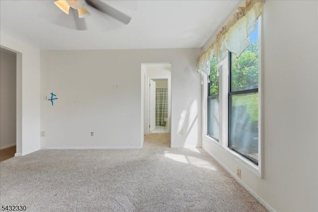 37 Giggleswick Way, Edison Twp., NJ 08820