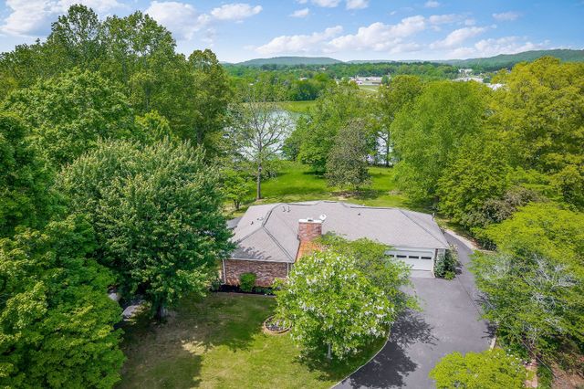 163 Bilbrey Rd, Livingston, TN 38570
