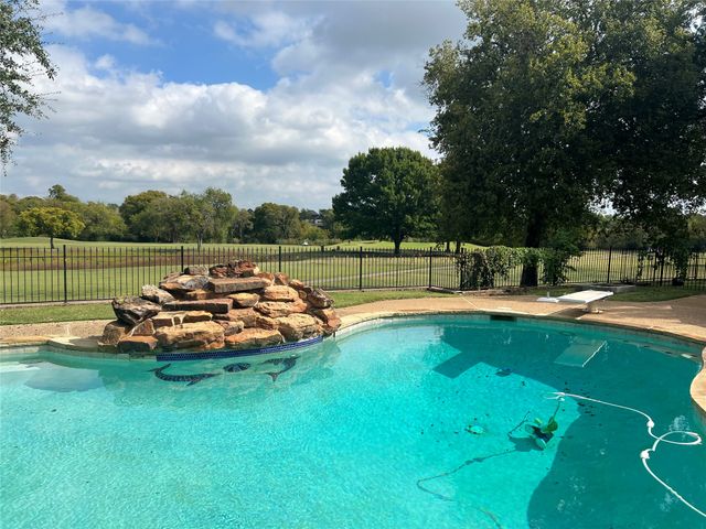 2601 Oak Point Drive, Garland, TX 75044