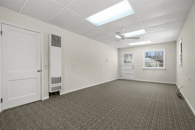 2229 W Osterhout Avenue, Portage, MI 49024