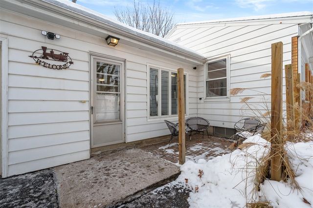 2229 W Osterhout Avenue, Portage, MI 49024