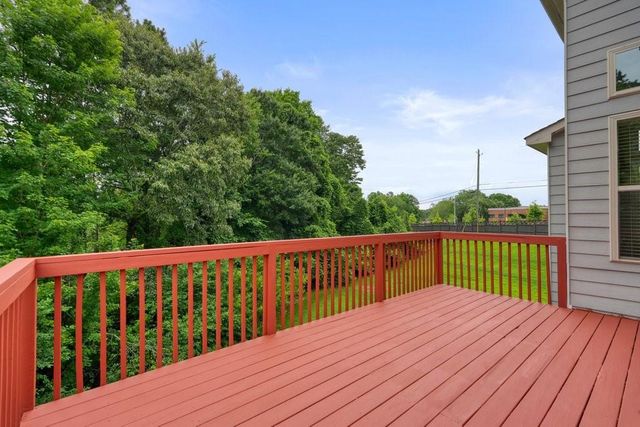 1010 Chelsey Way, Roswell, GA 30075