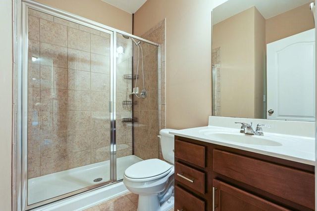 1010 Chelsey Way, Roswell, GA 30075