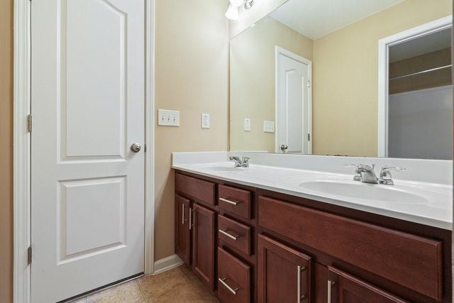 1010 Chelsey Way, Roswell, GA 30075
