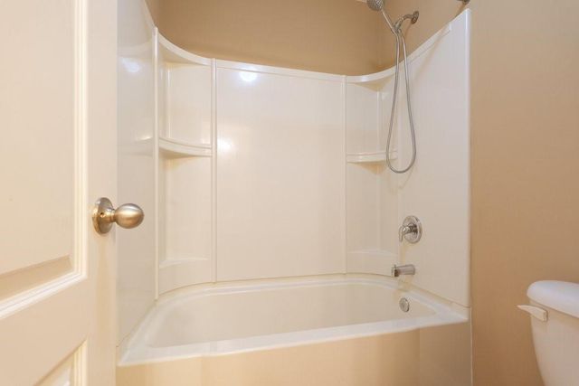 1010 Chelsey Way, Roswell, GA 30075