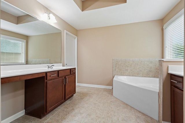 1010 Chelsey Way, Roswell, GA 30075