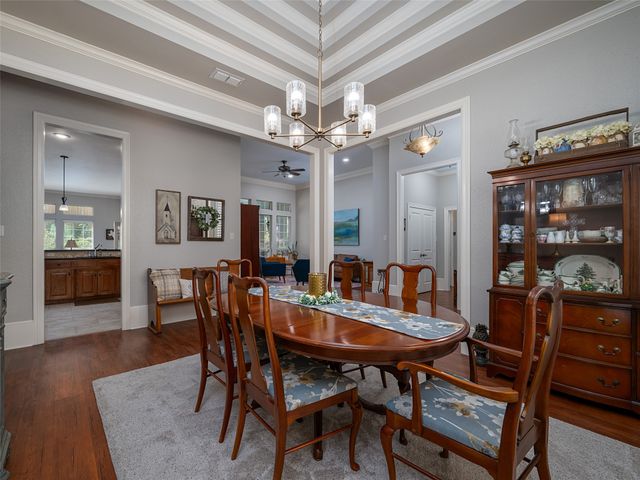 1137 Ashwood Drive, Tyler, TX 75703