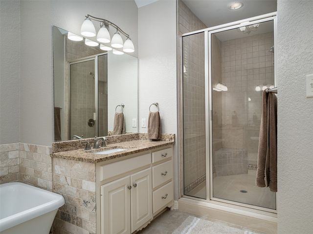 1137 Ashwood Drive, Tyler, TX 75703