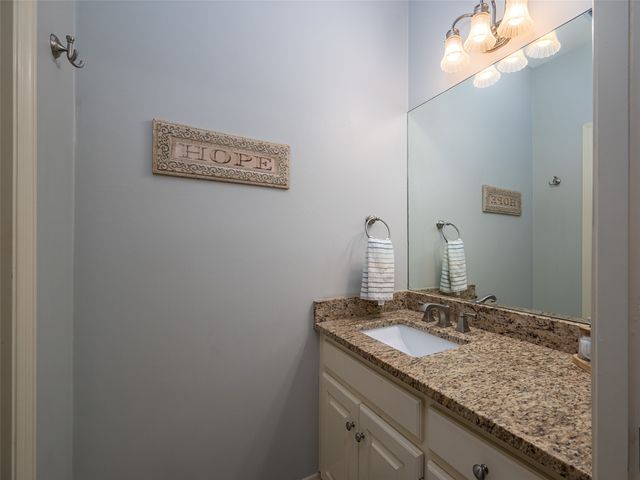 1137 Ashwood Drive, Tyler, TX 75703