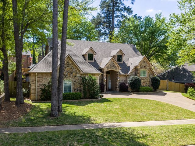 1137 Ashwood Drive, Tyler, TX 75703