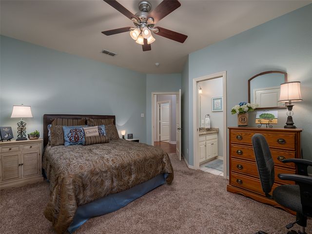 1137 Ashwood Drive, Tyler, TX 75703