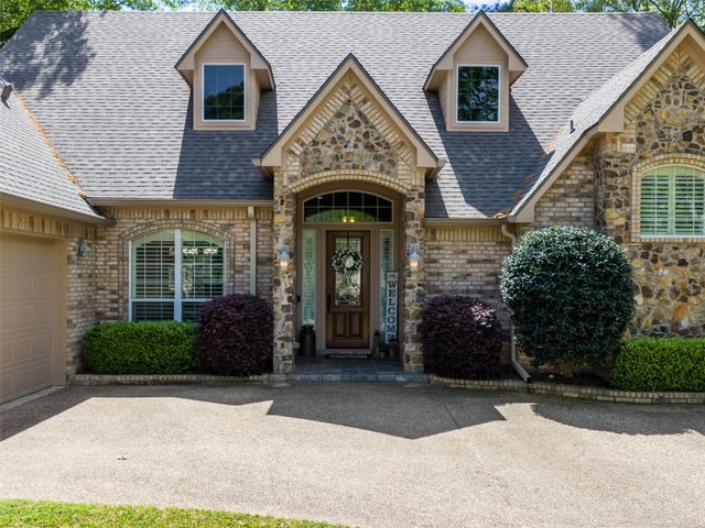 1137 Ashwood Drive, Tyler, TX 75703