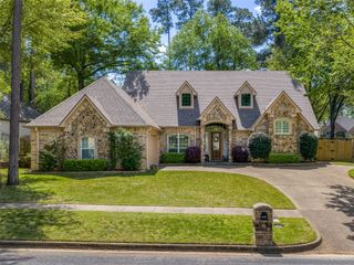 1137 Ashwood Drive, Tyler, TX 75703