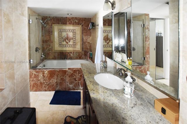 540 Brickell Key Drive 1513, Miami, FL 33131