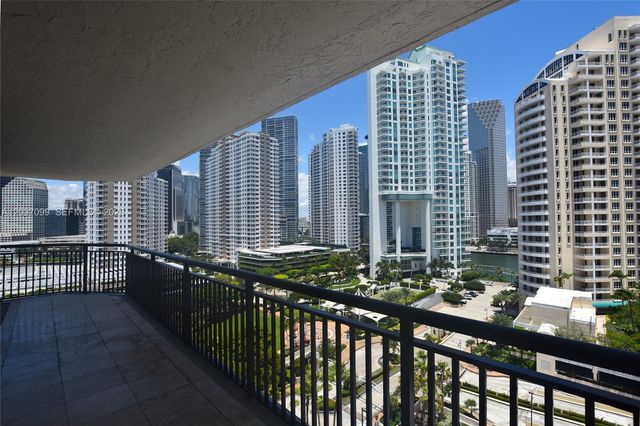 540 Brickell Key Drive 1513, Miami, FL 33131