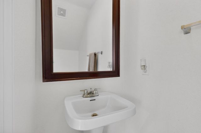 527 Saddle Blanket Trail SW, Albuquerque, NM 87121