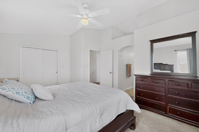 527 Saddle Blanket Trail SW, Albuquerque, NM 87121