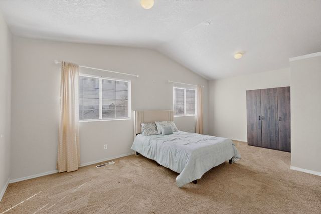 527 Saddle Blanket Trail SW, Albuquerque, NM 87121