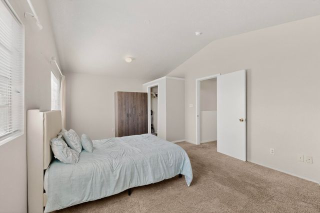 527 Saddle Blanket Trail SW, Albuquerque, NM 87121