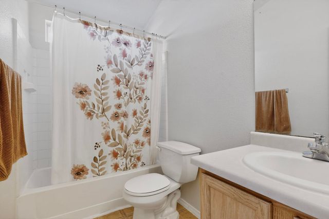 527 Saddle Blanket Trail SW, Albuquerque, NM 87121