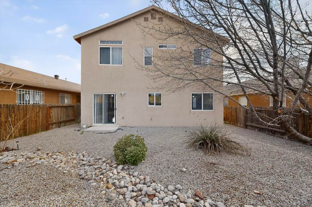 527 Saddle Blanket Trail SW, Albuquerque, NM 87121